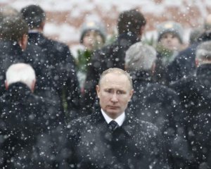 &quot;Давай езжай отсюда, не нужен ты нам&quot;: Путина освистали школьники