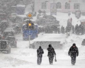 Из-за возможного снегопада КГГА просит водителей забыть о машинах