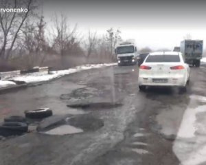 Автомобилистов возмутил состояние дороги на Черкасщине