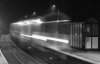 В Китае камеры наблюдения зафиксировали поезд-призрак