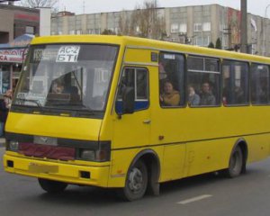 У дитини-сироти водій маршрутки відібрав пільгове посвідчення