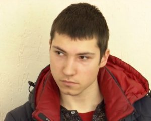 Кривава розправа над родиною: з'явилися шокуючі подробиці про школяра-різника