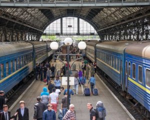 Укрзализныця назначила дополнительные поезда к Пасхальным праздникам