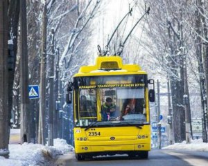 Общественный транспорт в Киеве будет курсировать с задержками