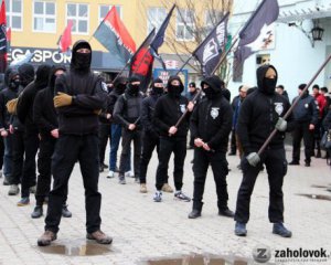 Москаль запретил балаклавы и шлемы во время массовых акций