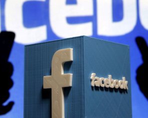 Facebook-скандал: Цукерберг успокоил пользователей сети