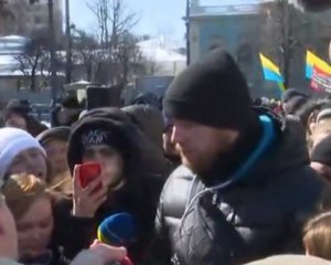 &quot;Требуем ареста Медведчука&quot; - сестра Савченко неожиданно скандировала