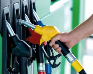 Водіїв попередили про стрімке подорожчання бензину