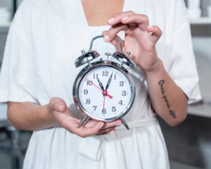 Перехід на літній час: як зменшити негативний вплив на шкіру