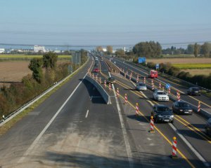 Озвучили вартість проїзду по першій платній дорозі в Україні