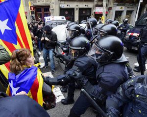 Протести у Каталонії: у сутичках з поліцією постраждали 52 людини