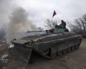 На Донбасі загострення: окупанти луплять із артилерії та БМП
