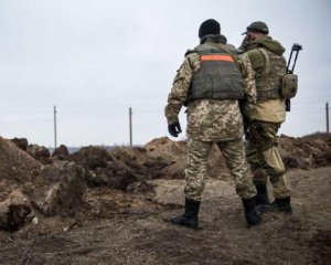 На Донбасі зник український боєць