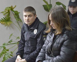 Розповіли подробиці про жінку, яка викинула з мосту сина