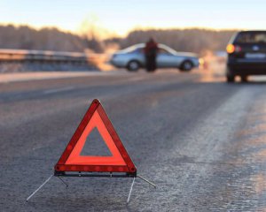 У столиці п&#039;яний водій в&#039;їхав у вантажівку