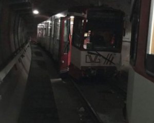 В немецком метро столкнулись два поезда: десятки людей получили ранения
