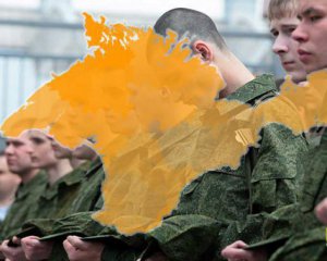 Кримчанам роздають повістки в армію окупанта