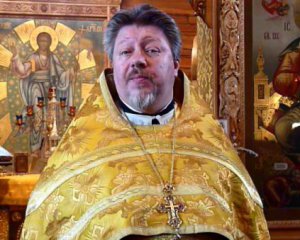 Священик РПЦ театрально виконав блатняк у трапезній