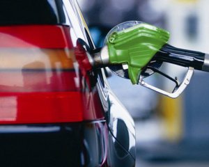 Ціни на бензин: експерт дав прогноз на квітень
