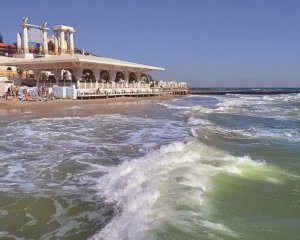 Вода змила одеські пляжі