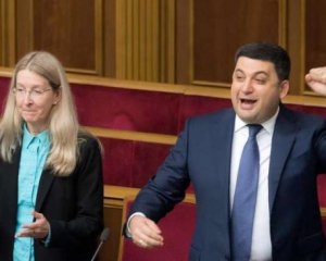 Гройсман емоційно захистив Супрун від нардепа