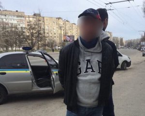 Кілера затримали під час підготовки до вбивства