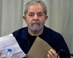 Екс-президент Бразилії здався поліції