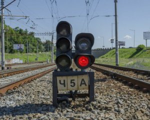 Попередили про затримку пасажирських потягів