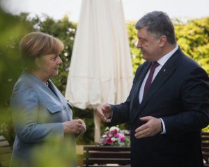Меркель назвала зустріч із Порошенком продуктивною