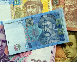 Гривна стала одной из самых крепких валют СНГ