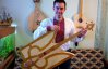 Украинец сделал уникальный музыкальный инструмент из спичек
