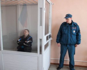 Бойовика ЛНР на 12 років засудили поплічники