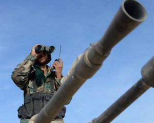 Сирийская армия начала эвакуацию авиабаз - СМИ