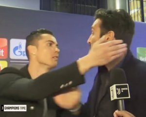 Реал - Ювентус: Роналду поцеловал Буффона после матча