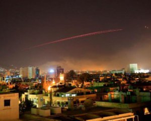 Сирия отреагировала на удары по Дамаску и развернула войска ПВО