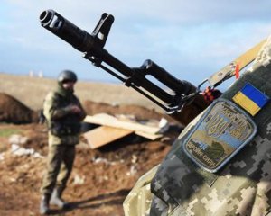 За сутки на Донбассе ранили трех украинских военных