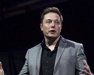 Маск объяснил, почему спит на полу завода Tesla