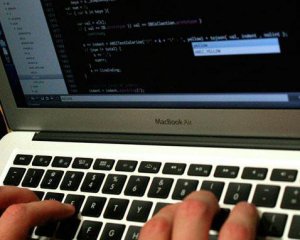 Українські хакери атакували сайти терористів