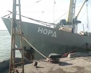 Двое членов судна &quot;Норд&quot; обманом покинули Украину - СМИ