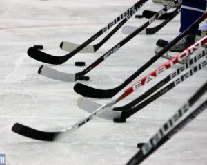 Юниорская сборная Украины выиграла Чемпионат Мира по хоккею