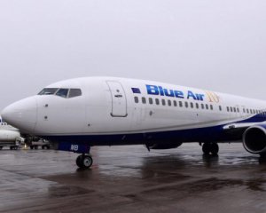 Пасажирський літак екстрено приземлився у Бухаресті