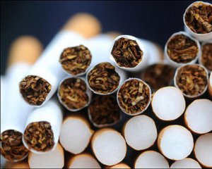 Винниковская табачная компания или продает сигареты себе в убыток, или экономит на налогах – эксперт