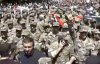 К протестам в Ереване присоединились военные. Кремль прокомментировал возможность вмешательства