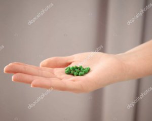 Беременная женщина напилась крысиного яда