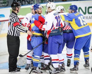 Шок на ЧС з хокею: Україна поступилася Хорватії, забивши у свої ворота