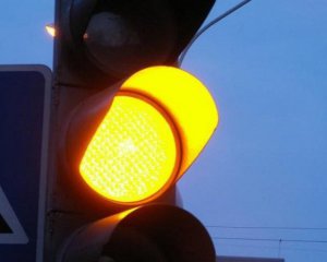 Проезд на желтый: подборка аварий на светофоре