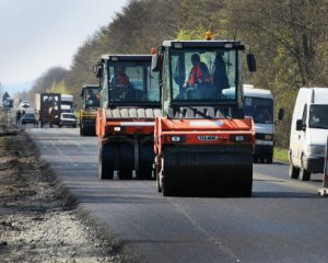 Уряд планує відремонтувати 4 тис. км доріг за 47 млрд грн