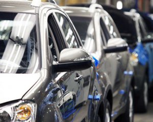Владельцы элитных авто заплатили более 21 млн грн налога