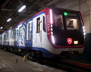 У Росії студент стрибнув під поїзд заради популярності в мережі