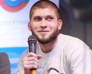 &quot;Вдарили ножем в спину і хотіли добити молотком&quot;, - у столиці напали на &quot;кіборга&quot;